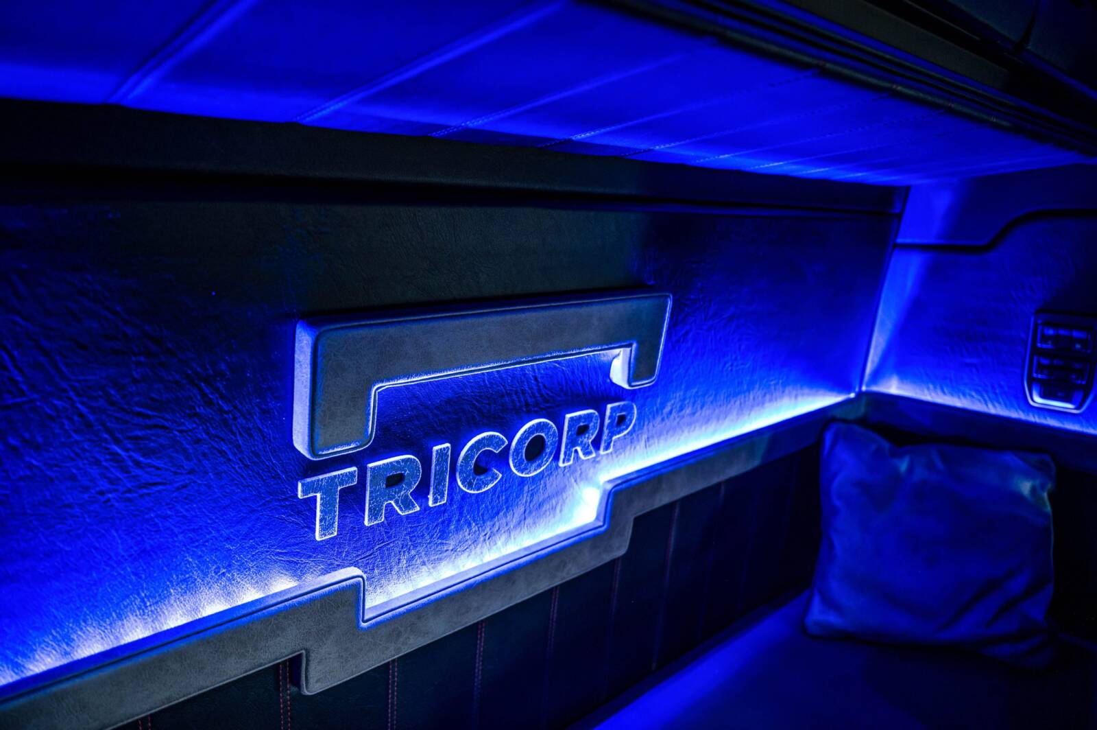 Tricorp logo acherwand scania S