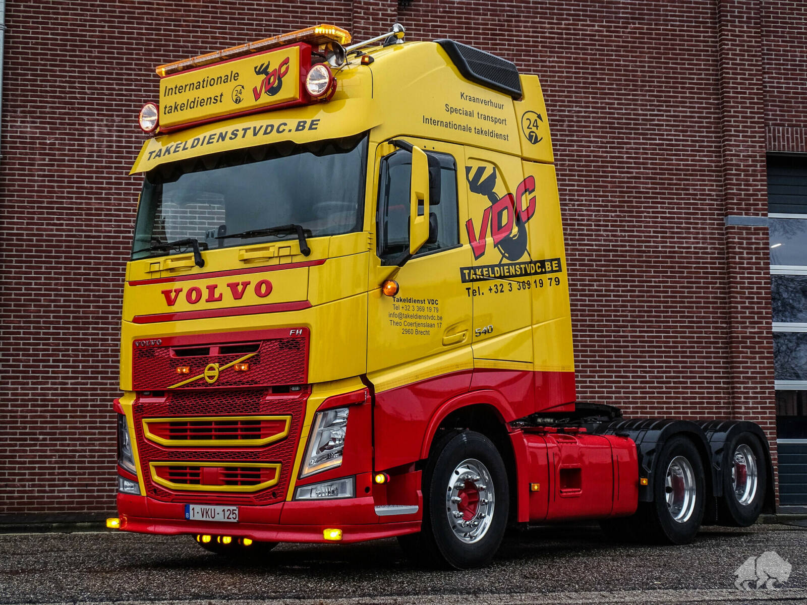 gele-volvo-fh540-truck-vdc