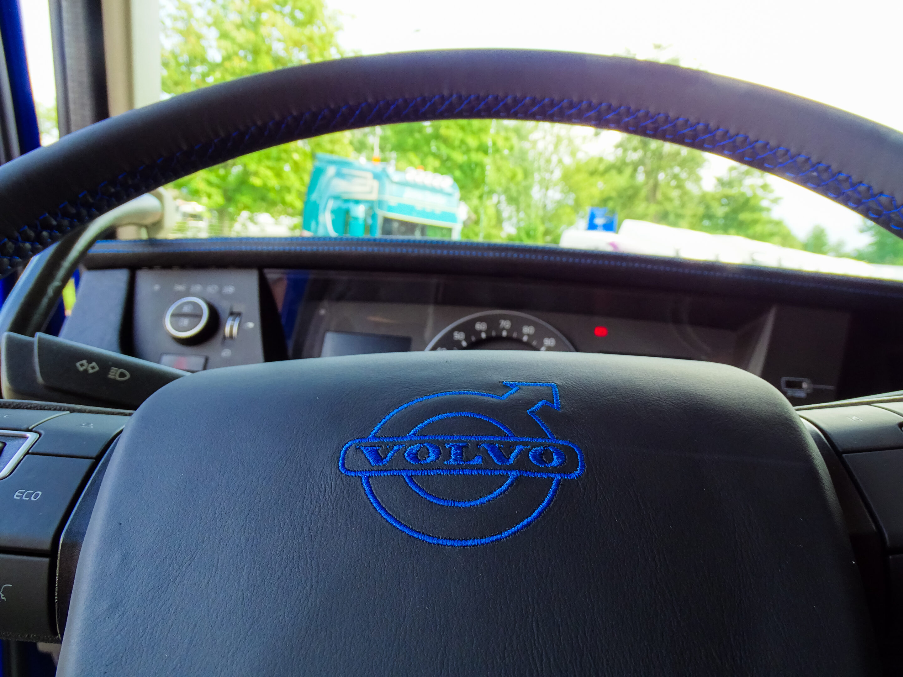 Bekleed stuur met gestikt Volvo Logo