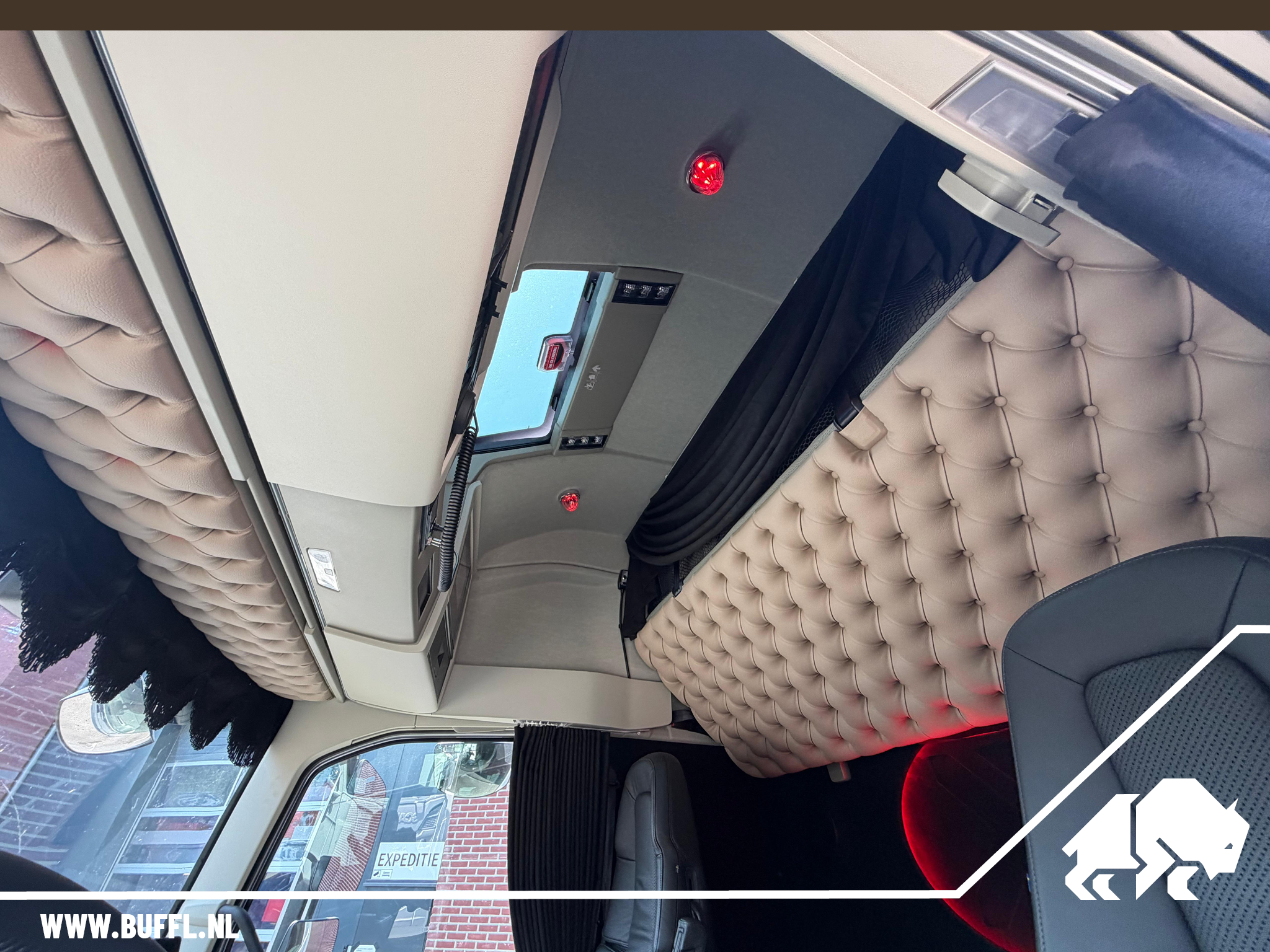 ATS Autotransport - BUFFL interieur - Volvo Aero12